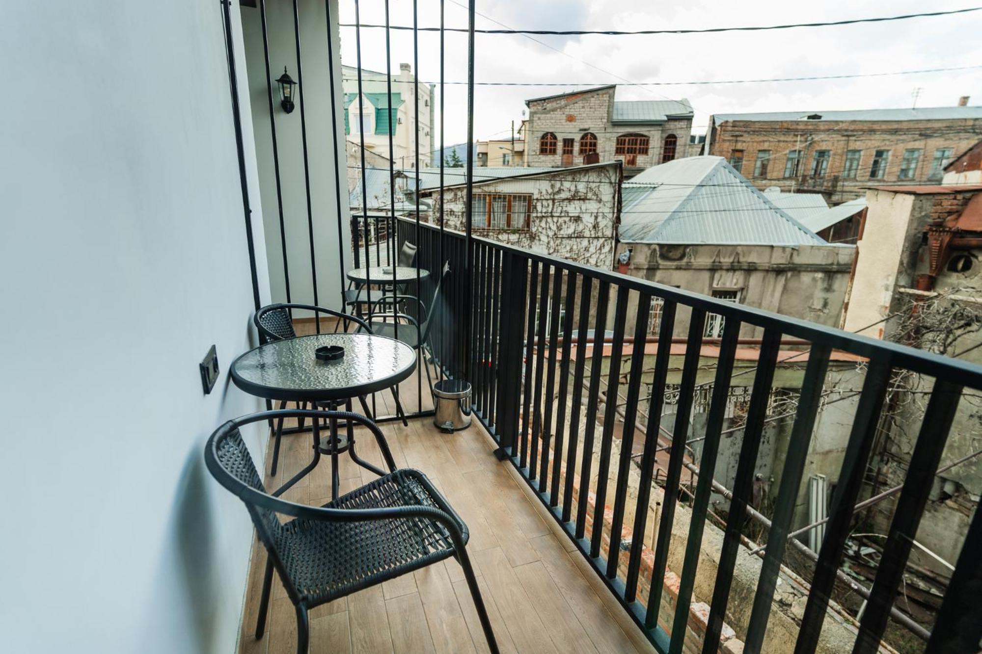Trinity Hotel Tbilisi Exteriör bild